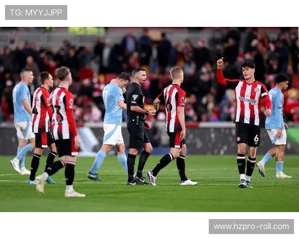 迪奥普本赛季在英超表现稳健，防守数据持续提升