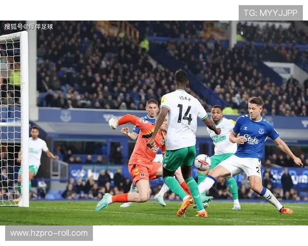 伊萨克 vs 亨利：新世代中锋与传奇枪王的进攻效率与战术角色对比